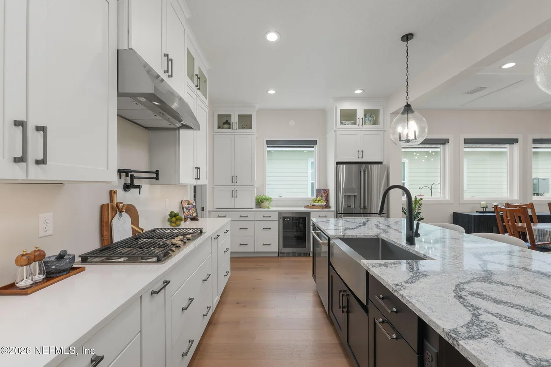Photo of 95 PALM CREST Drive