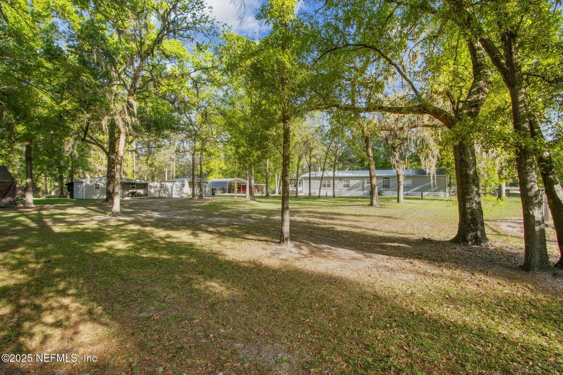 Photo of 812 JONATHAN Road