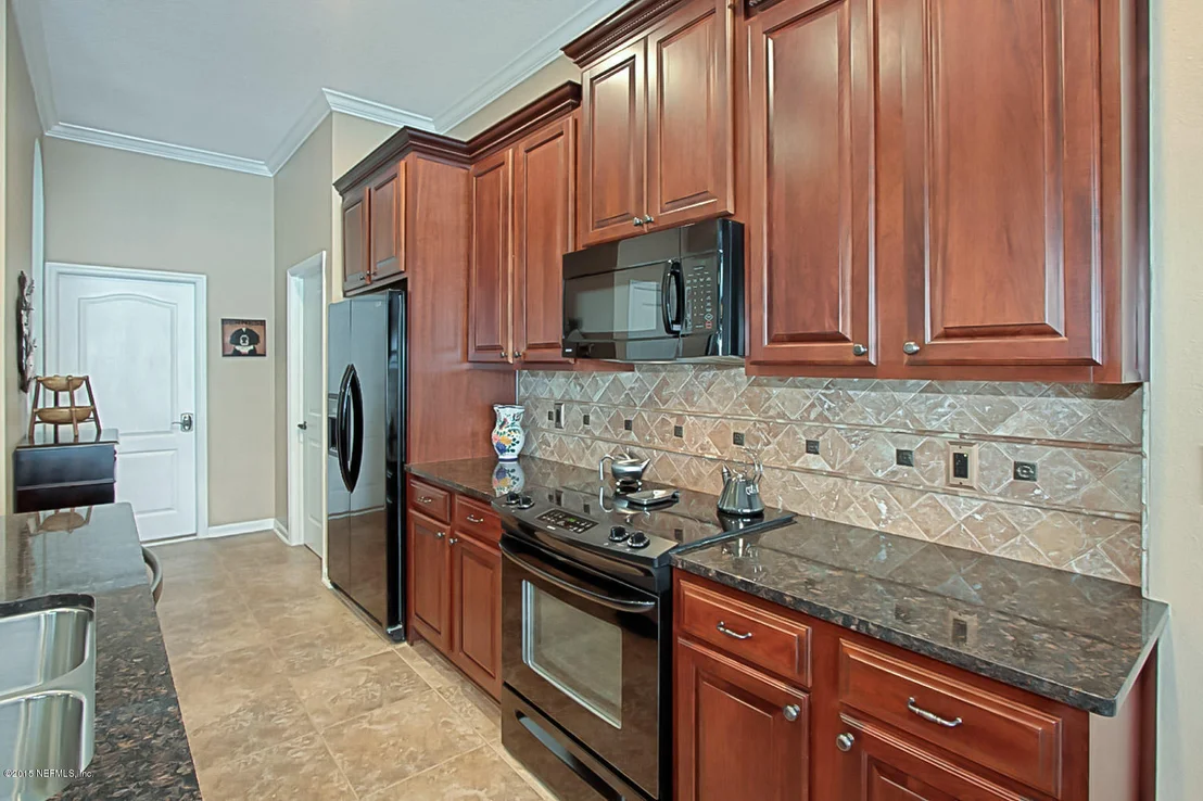 Photo of 290 ROARING BROOK Drive