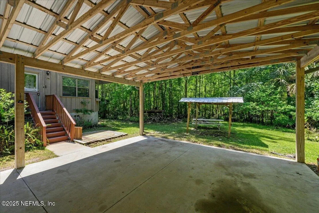 Photo of 792 RIDGELINE Road