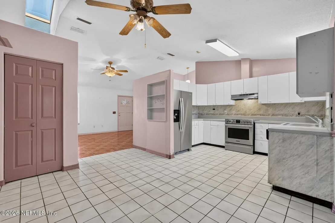 Photo of 108 MOHEGAN Road