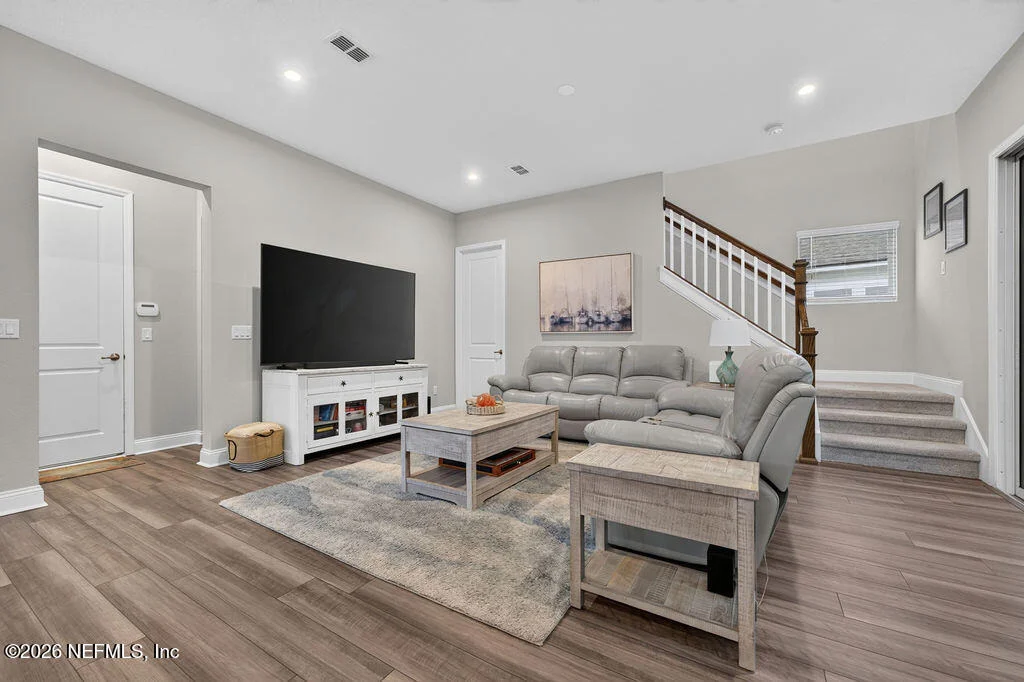 Photo of 160 SILKGRASS Place