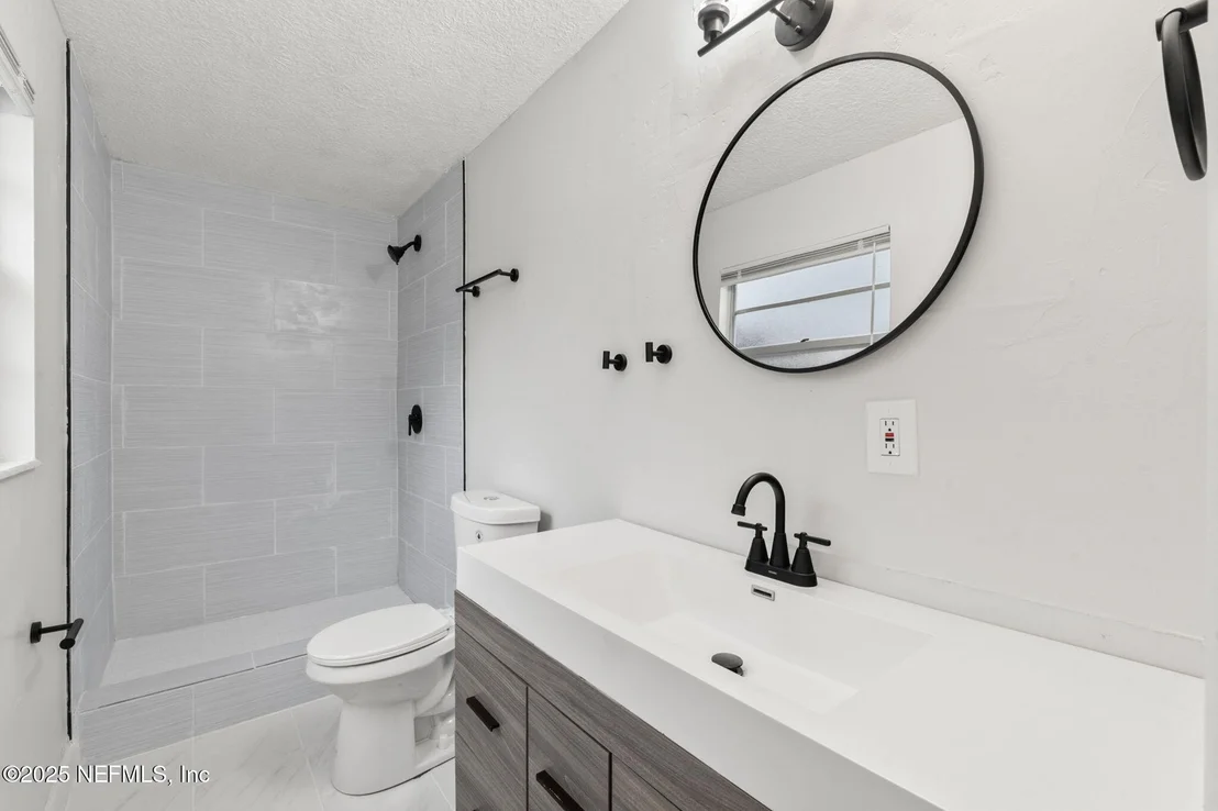 Photo of 432 NEPTUNE Road