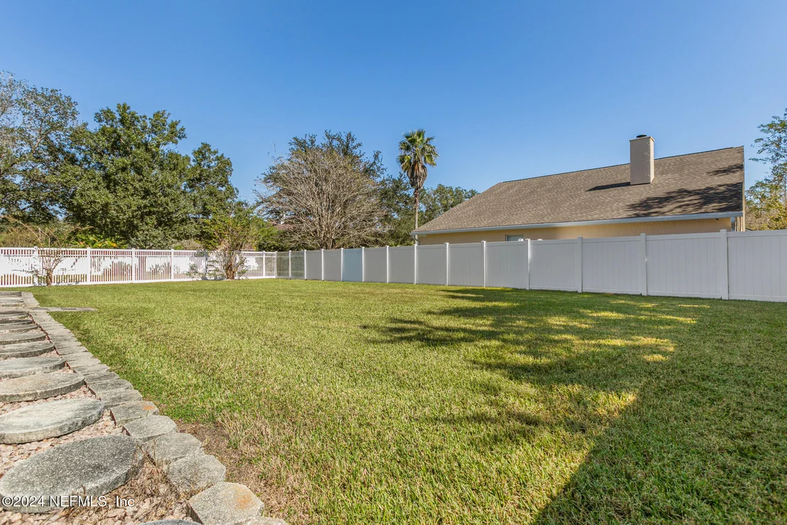 Photo of 800 LAPOMA Way