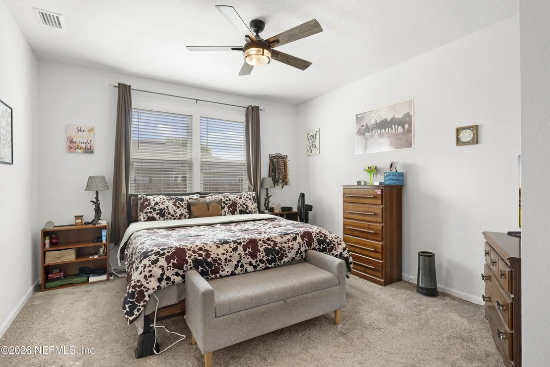 Photo of 1095 PERSIMMON Drive