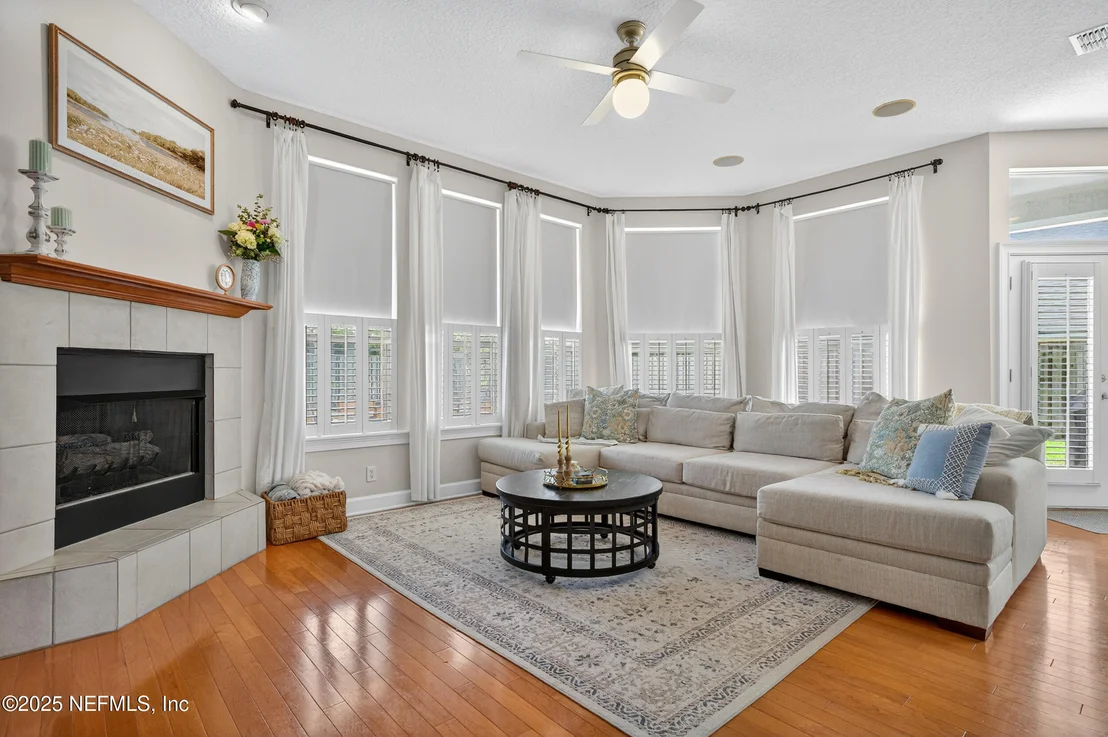 Photo of 1145 DOVER Drive