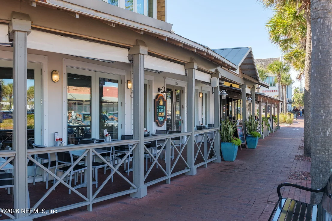 Photo of 211 BEACH Avenue