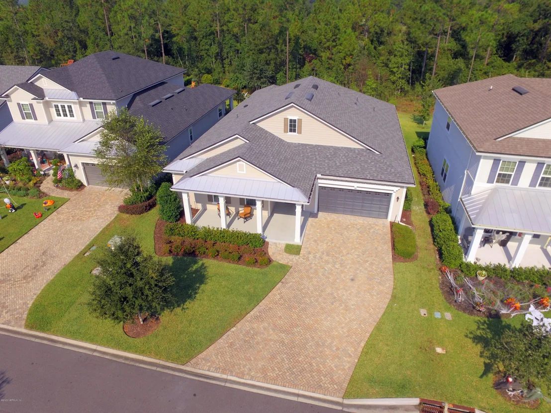 Photo of 399 PALISADE Drive