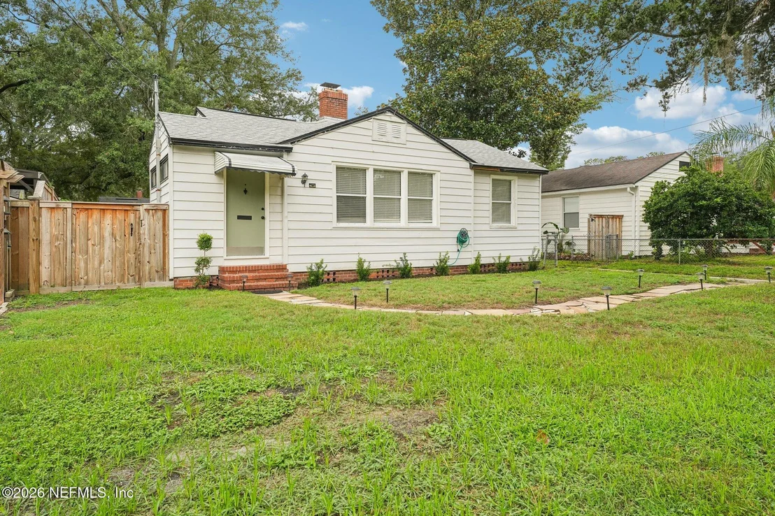 Photo of 1632 CHARON Road