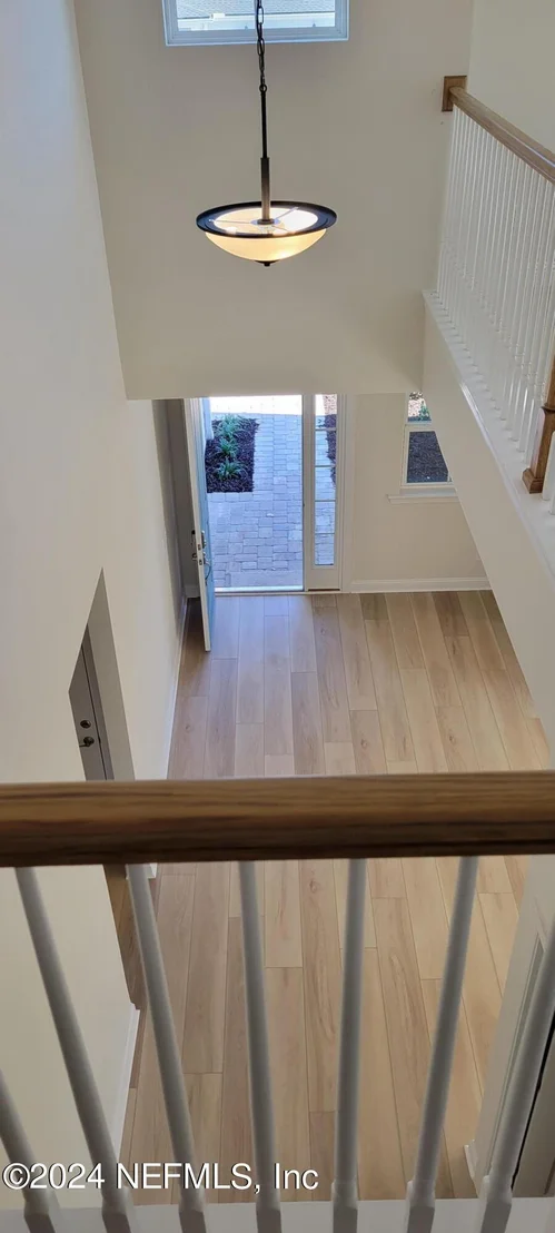 Photo of 435 HILLENDALE Circle