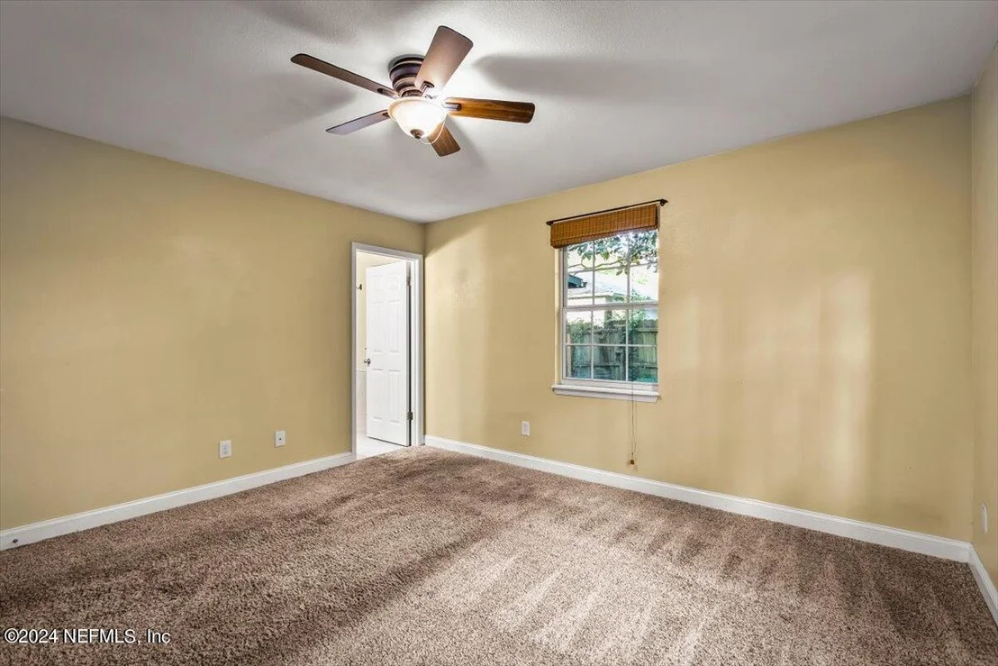 Photo of 1021 KENNEDY Drive