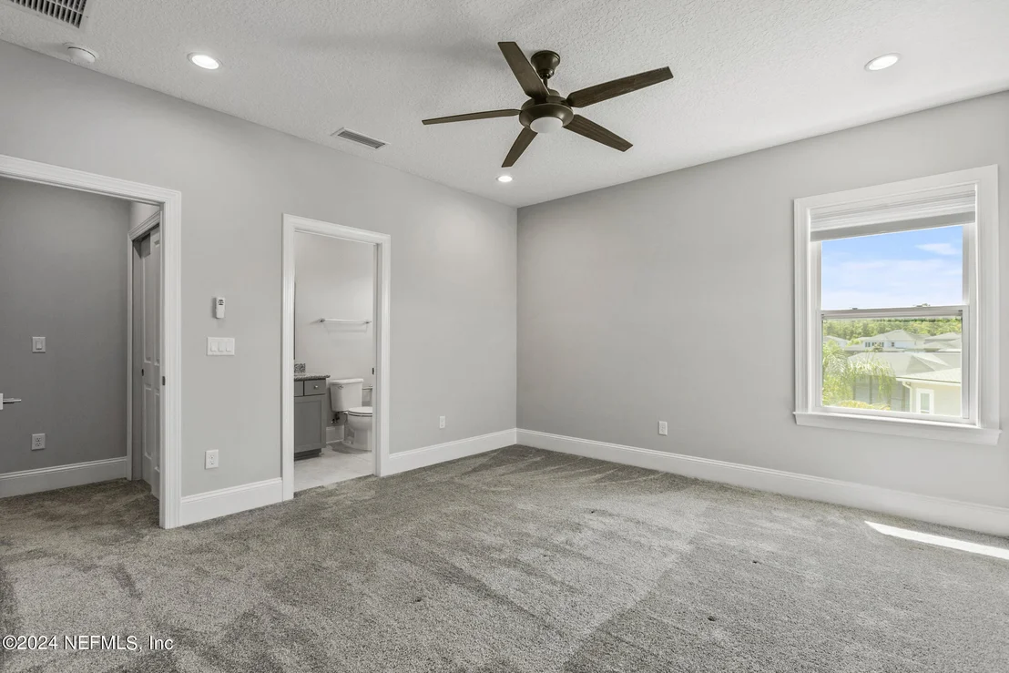 Photo of 863 OLD BLUFF Drive
