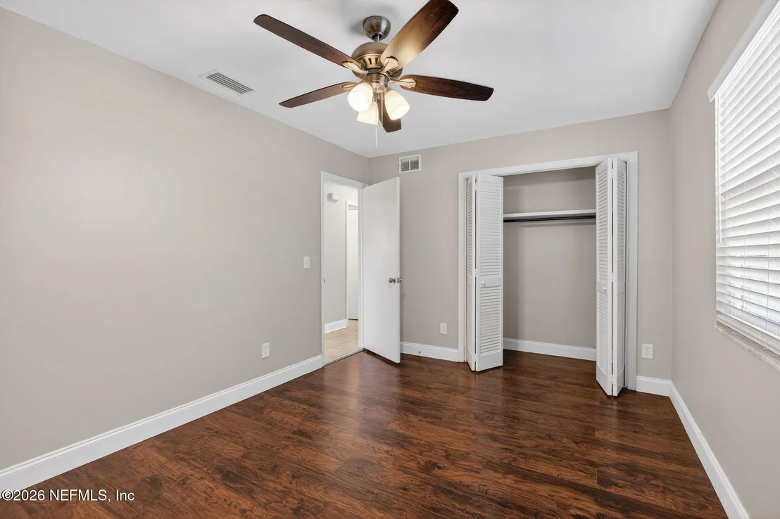 Photo of 8294 COLLINS Road