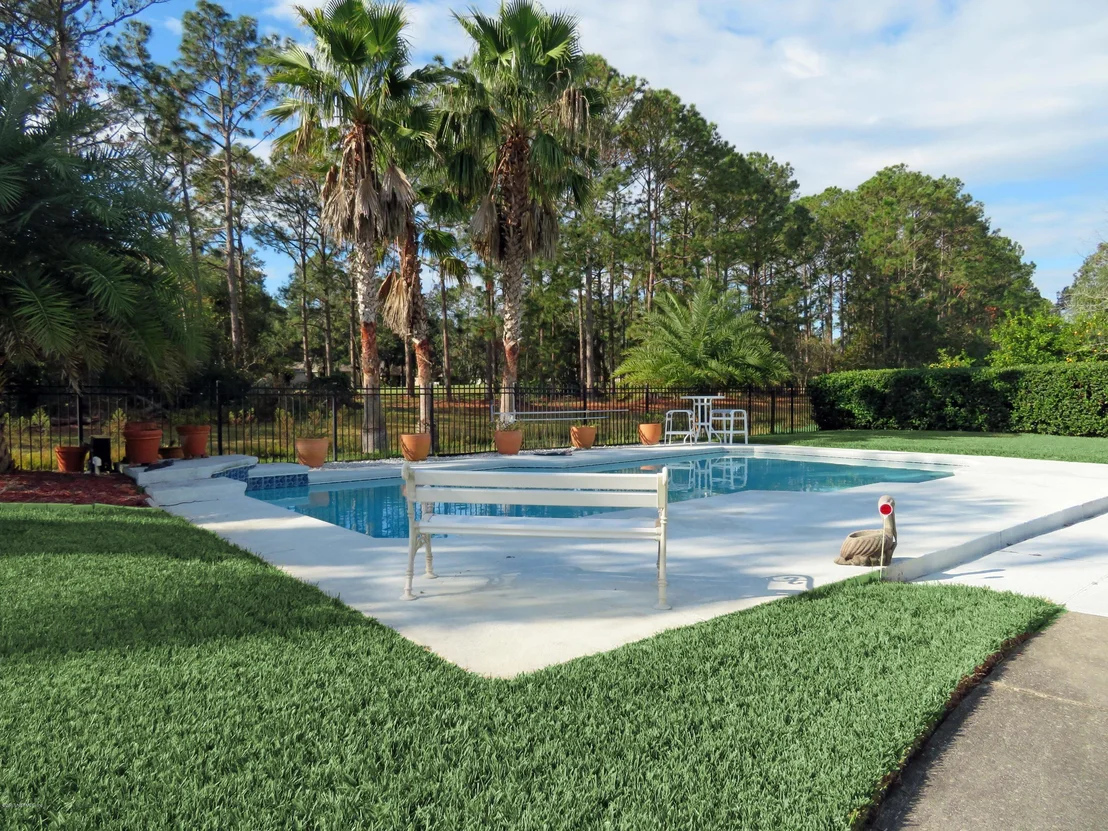 Photo of 1171 LINWOOD Loop