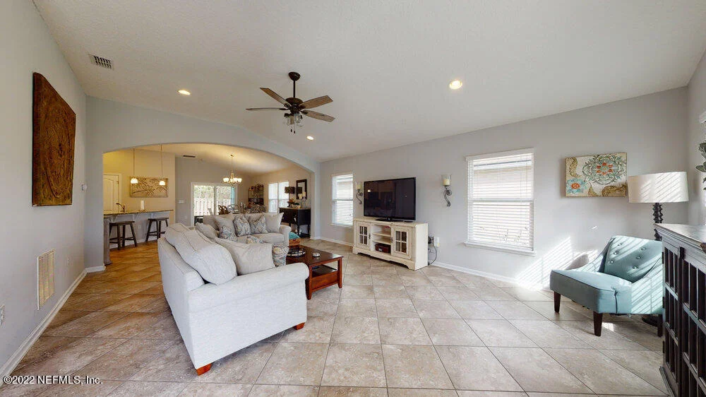 Photo of 387 SAMARA LAKES Parkway