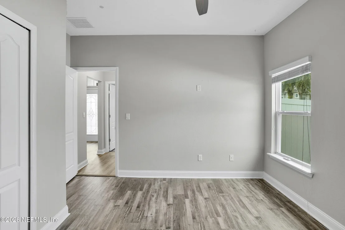 Photo of 192 E POSITANO Avenue
