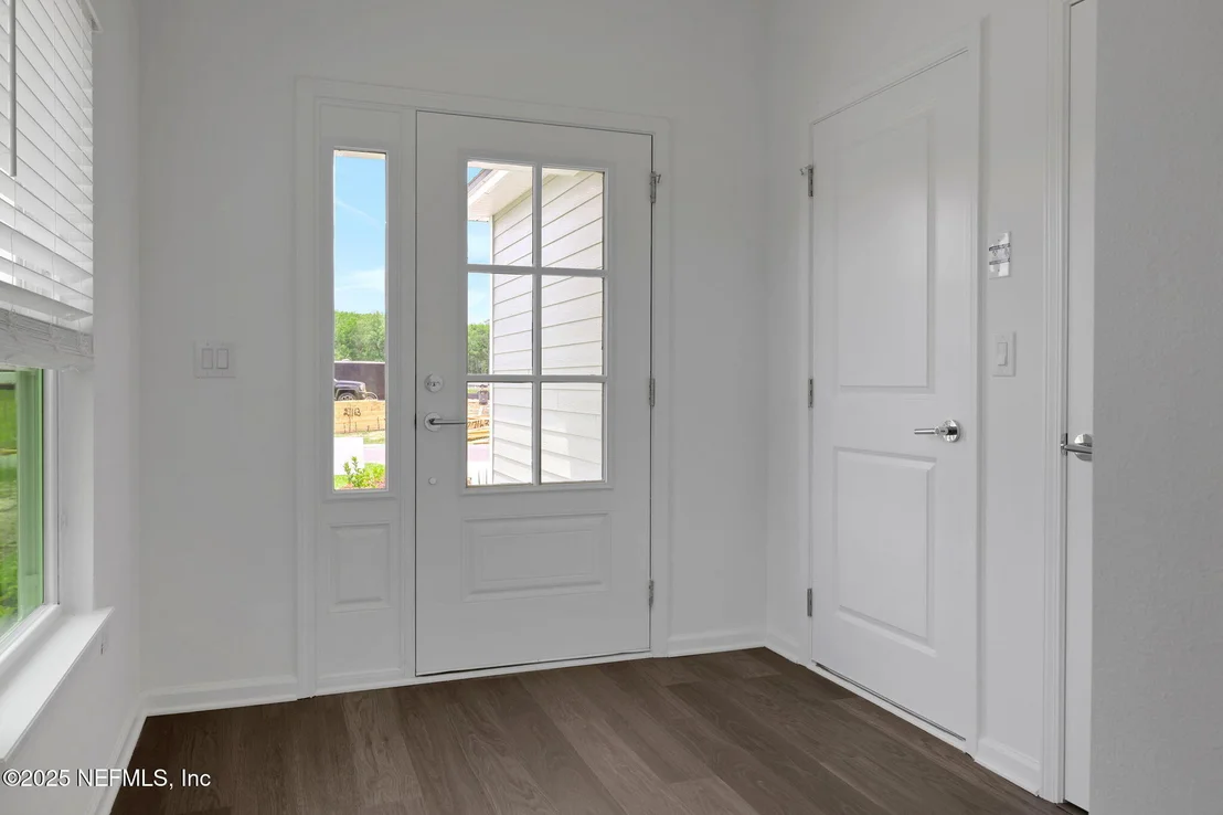 Photo of 530 FARMFIELD Drive