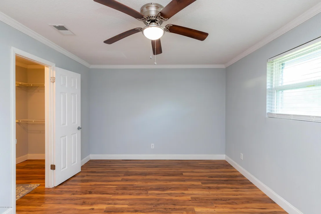 Photo of 3345 PICADILLY Lane