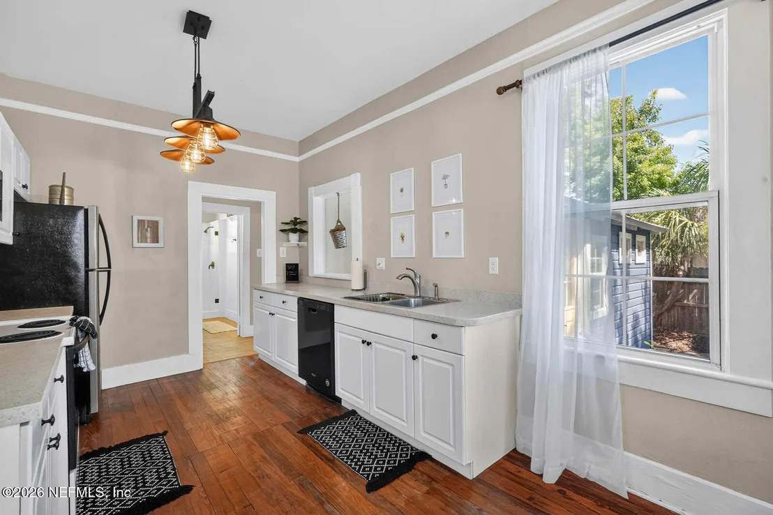 Photo of 28 JOINER Street