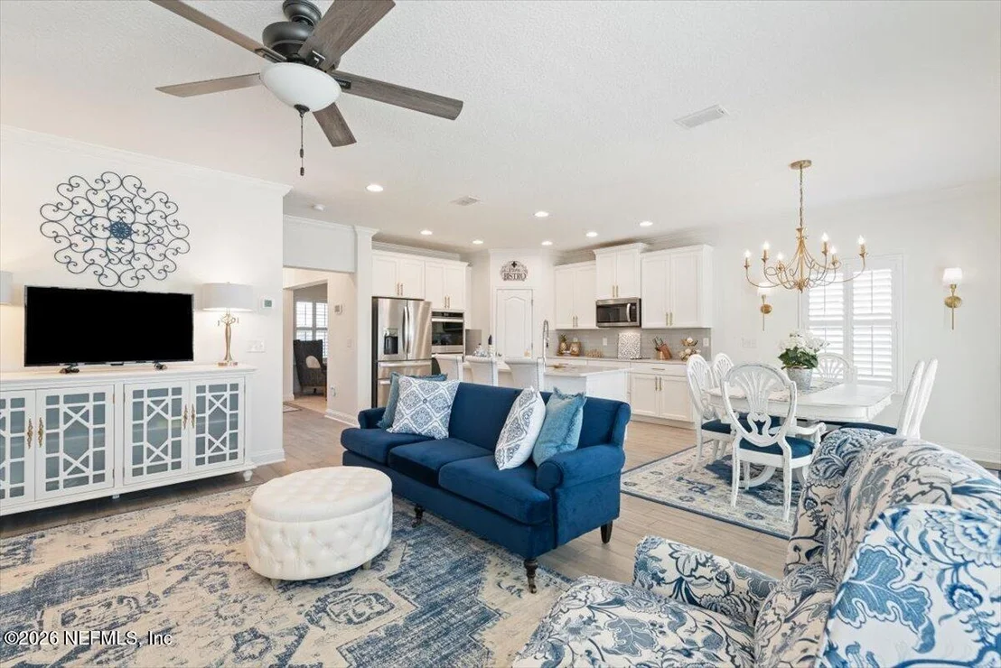 Photo of 956 RUSTLEWOOD Lane