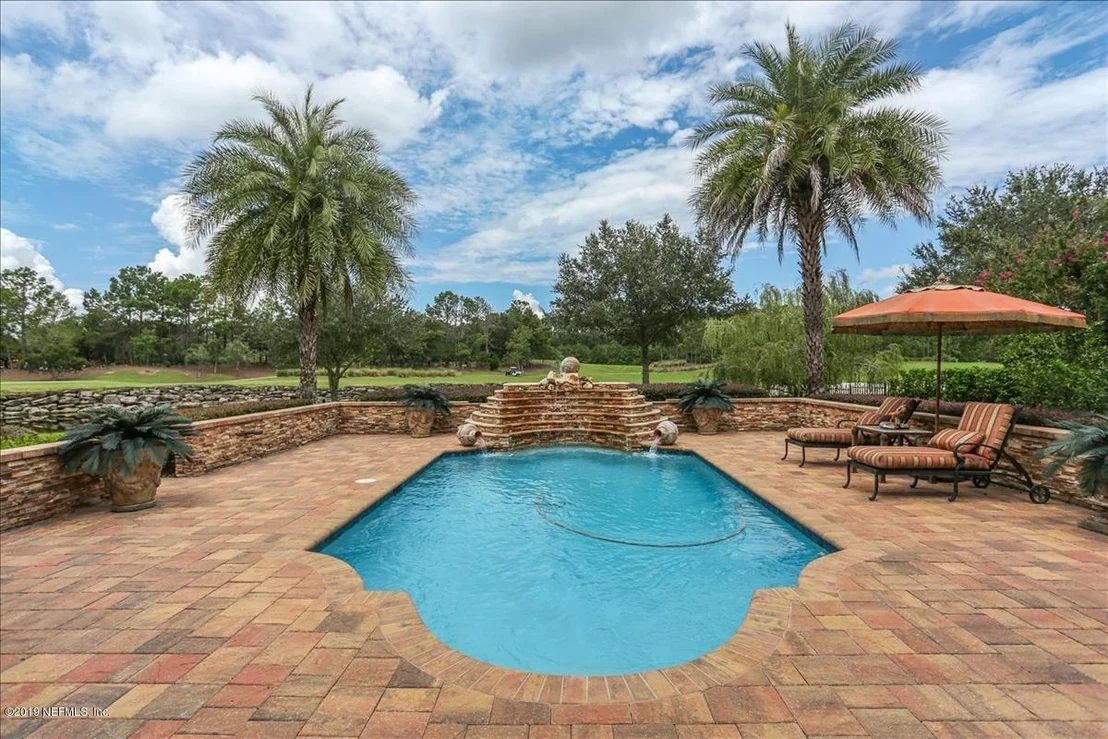Photo of 1180 REGISTRY Boulevard