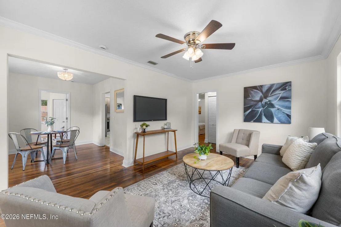 Photo of 1263 MACARTHUR Street
