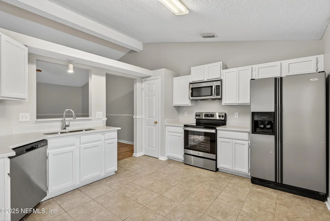 Photo of 7770 INVERMERE Boulevard N