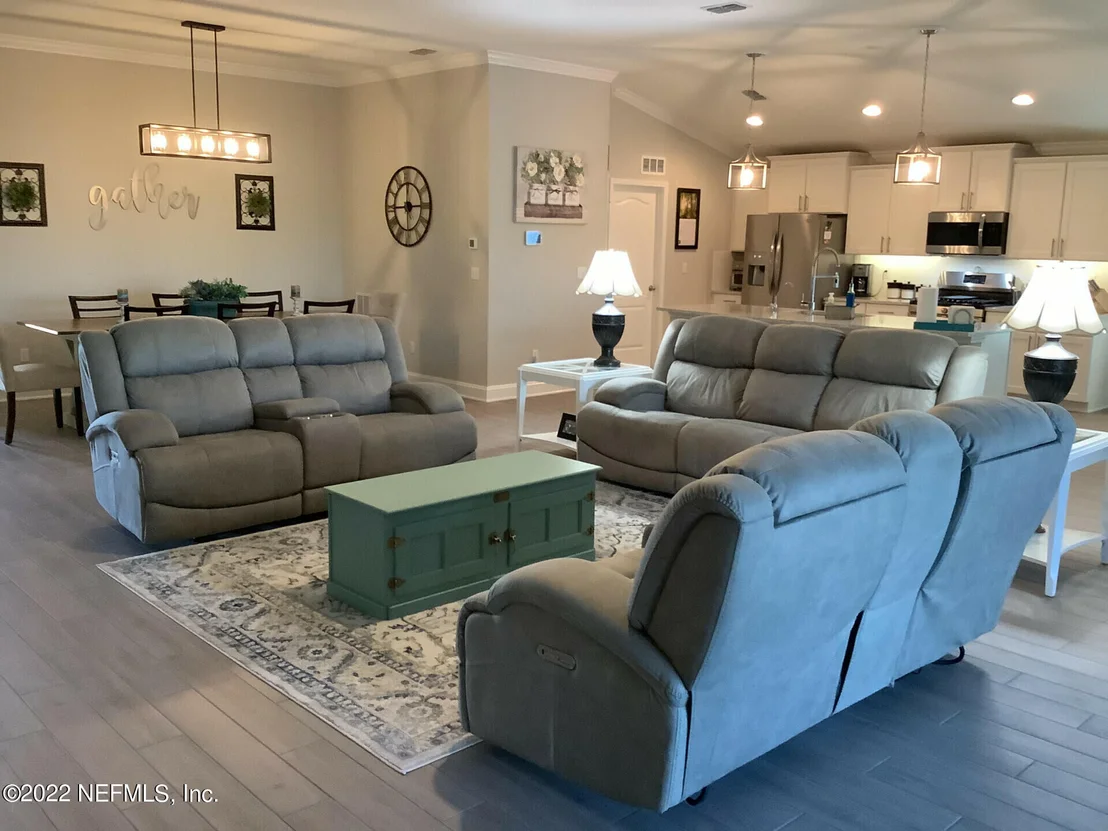 Photo of 48 SUNBERRY Way