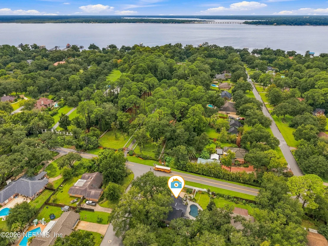 Photo of 1407 RIVERGATE Drive