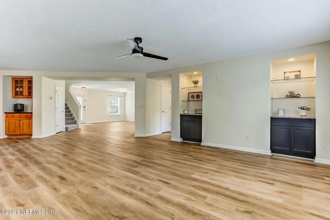 Photo of 1016 DUNSTABLE Lane