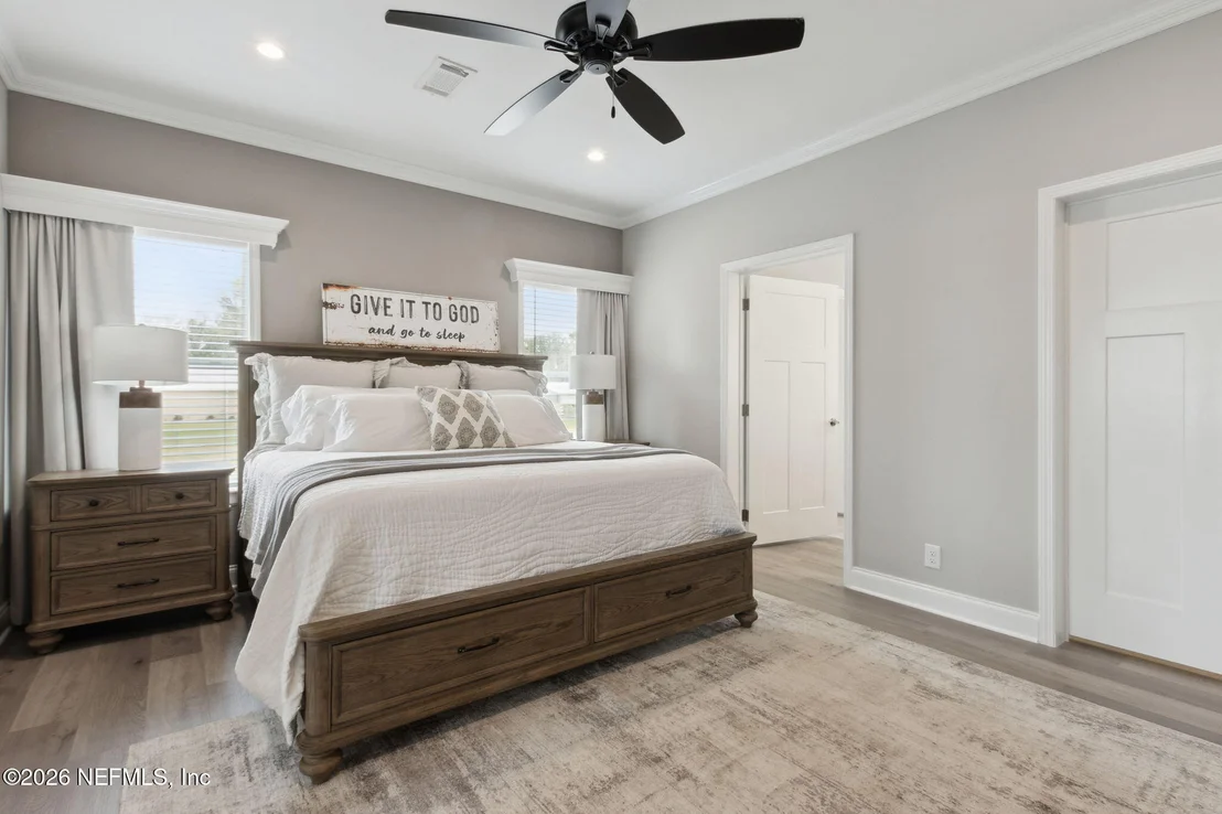Photo of 208 LAKE GEORGE POINT Drive