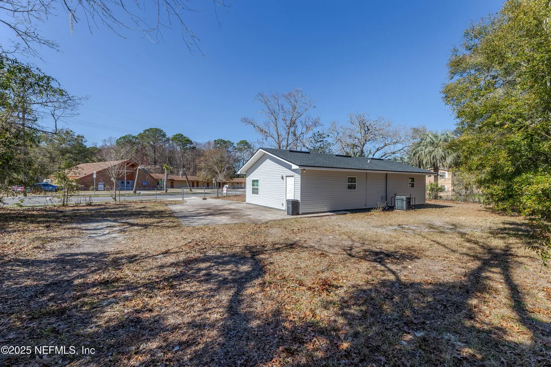 Photo of 9049 NORFOLK Boulevard