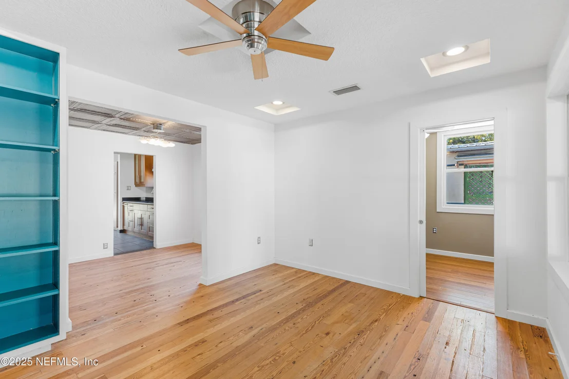 Photo of 5 CAREY Street