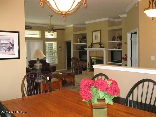Photo of 525 Willow Oak Lane