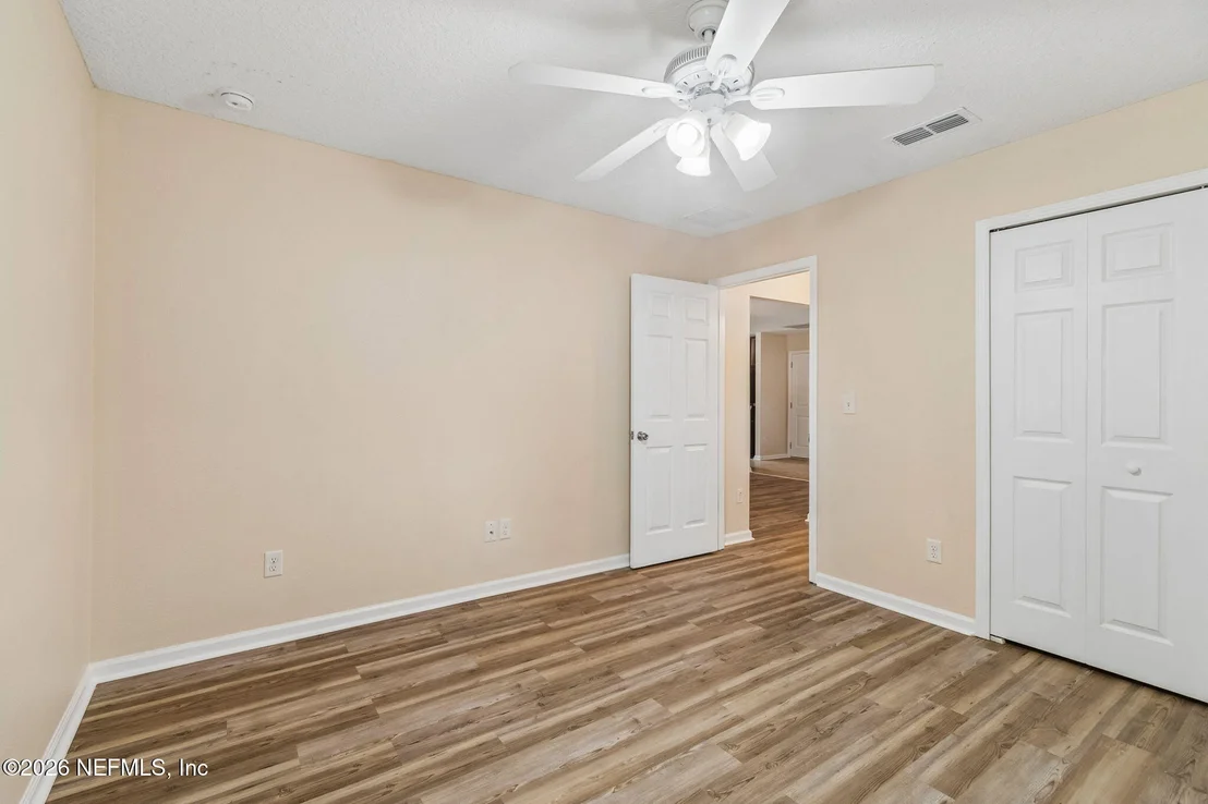 Photo of 73 S TWIN MAPLE Road