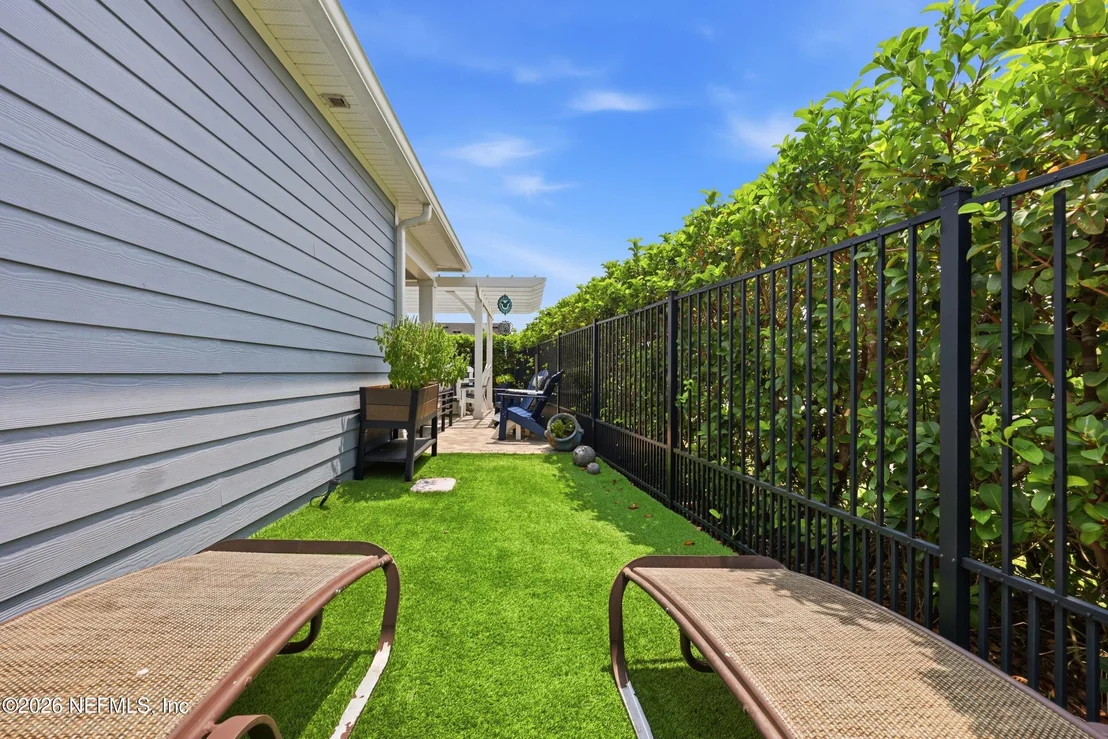 Photo of 187 ASHBURY Street