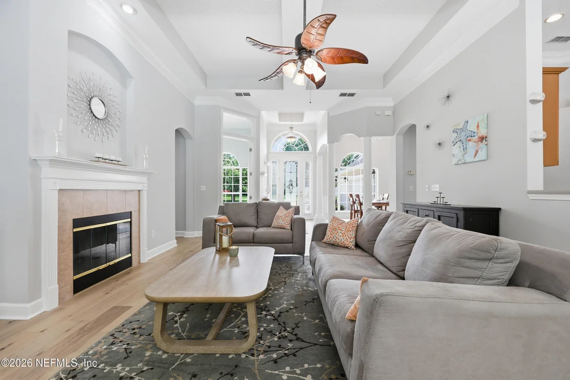 Photo of 1252 N BURGANDY Trail