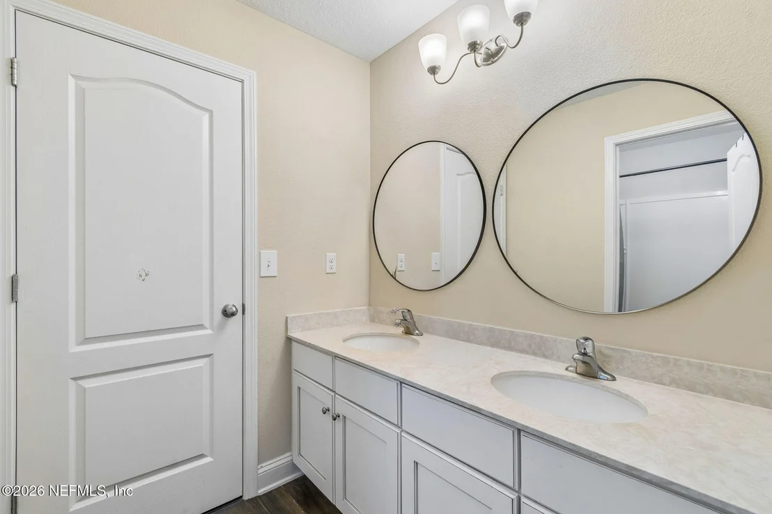 Photo of 620 MELROSE ABBEY Lane