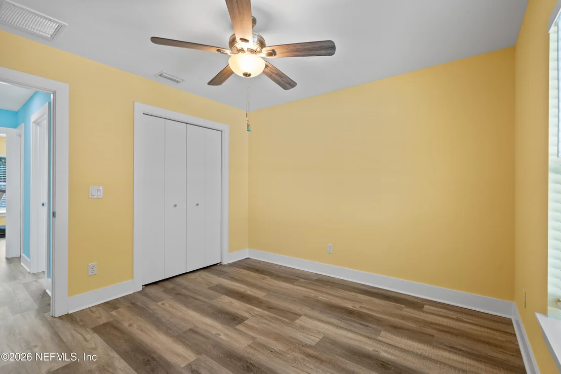 Photo of 907 QUEEN Road