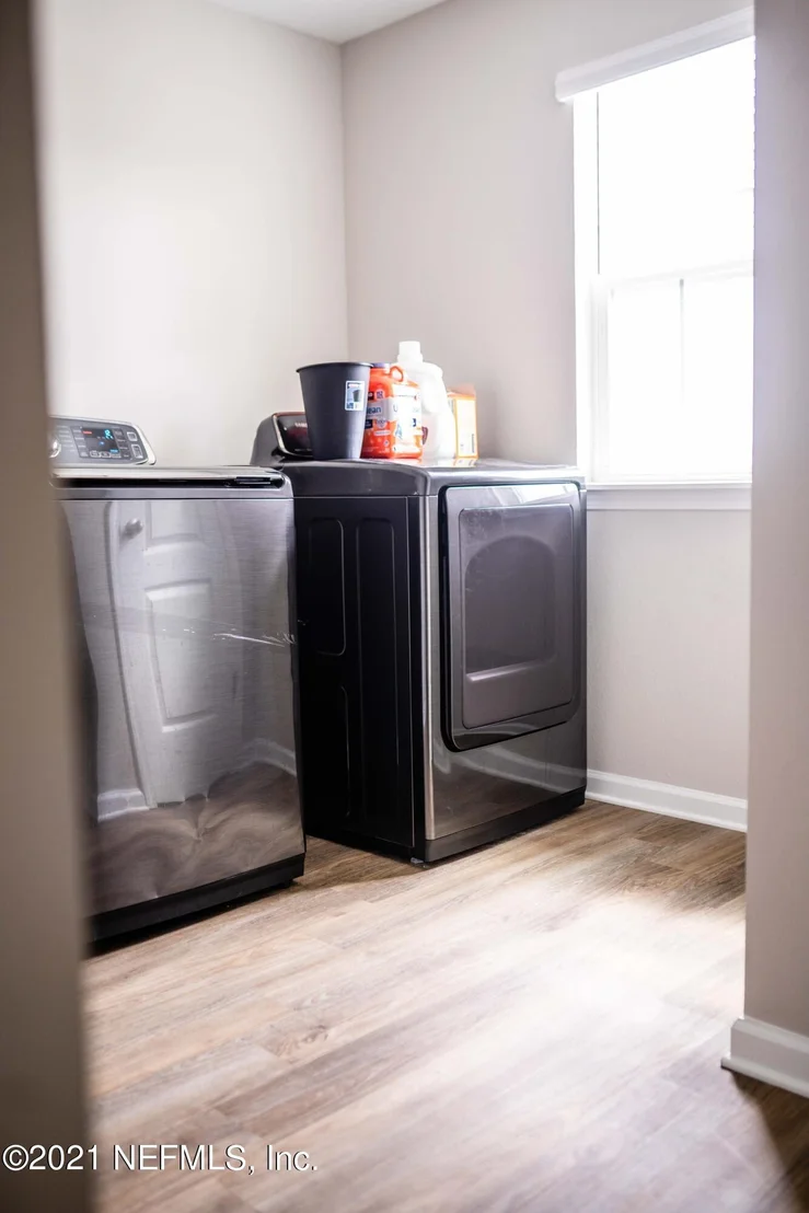 Photo of 3910 HEATHERBROOK Place