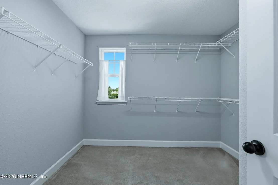 Photo of 213 FOXCROSS Avenue
