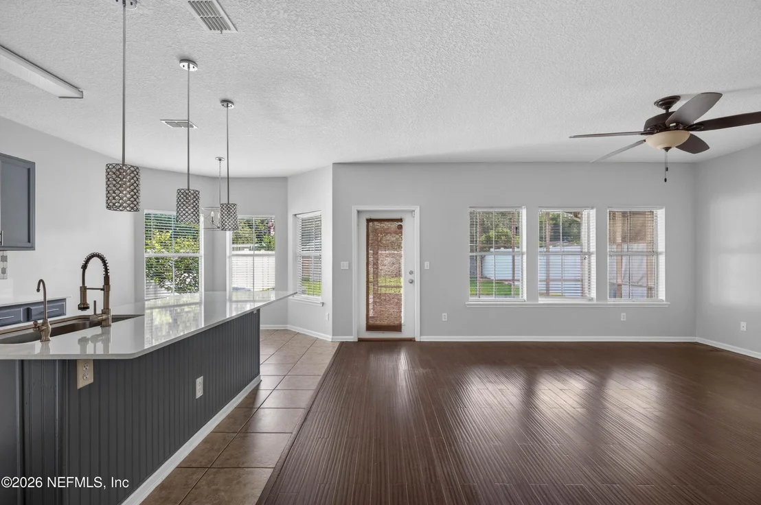 Photo of 6191 EDDYSTONE Trail
