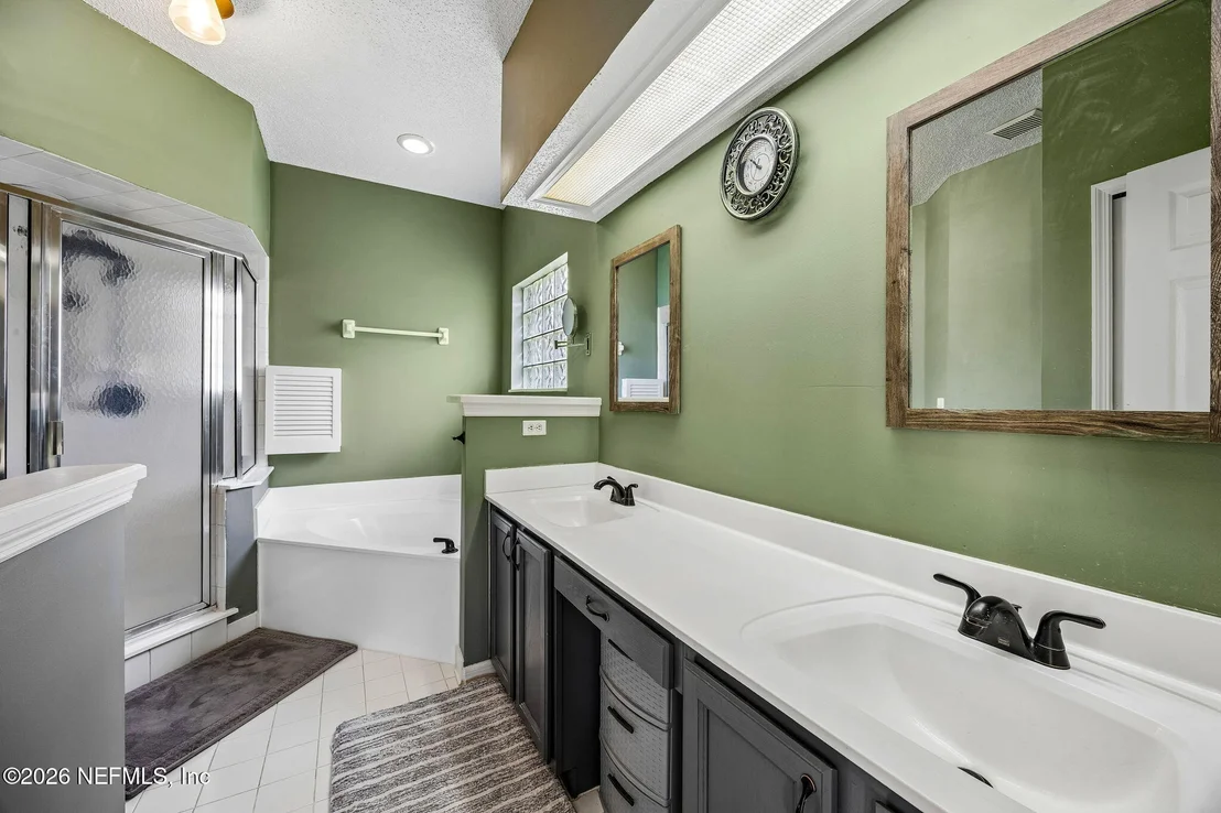 Photo of 1537 MAPLE LEAF Lane