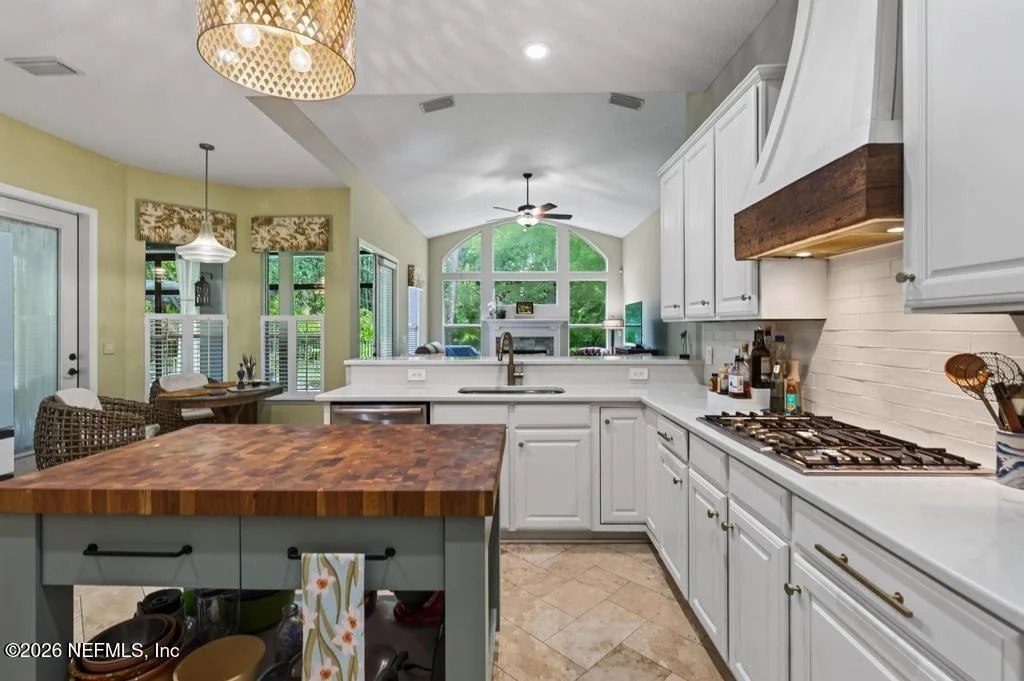 Photo of 160 PARKSIDE Drive