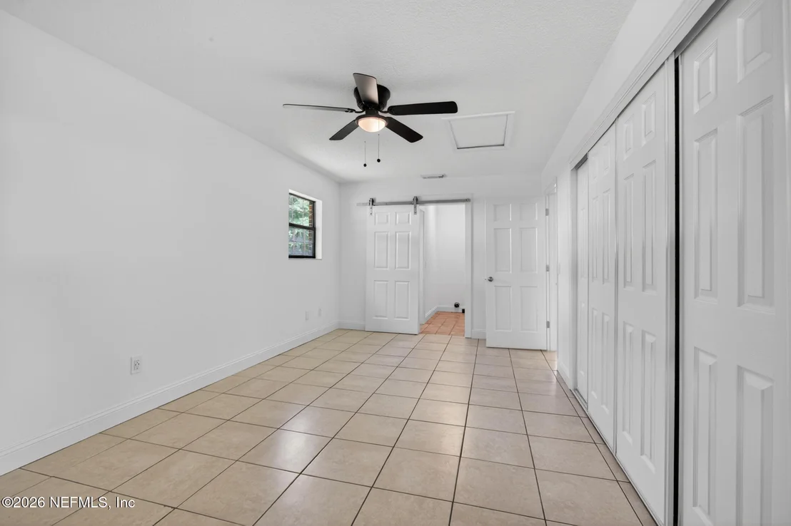 Photo of 407 POMONT Avenue