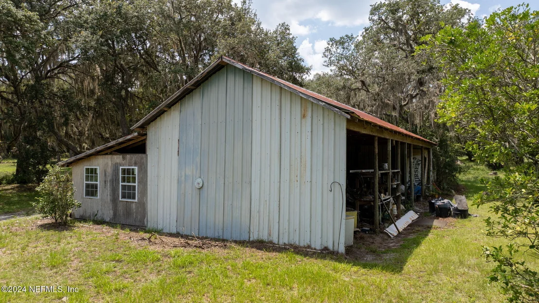 Photo of 1119 S HIGHWAY 17