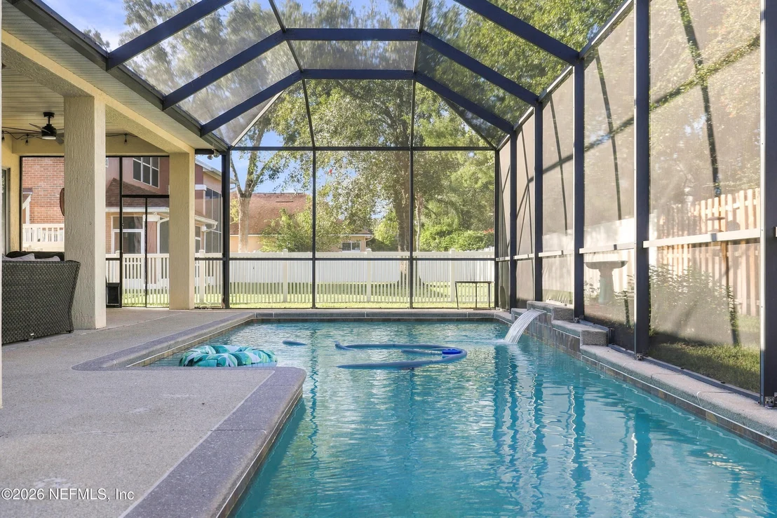 Photo of 424 HUCKLEBERRY Trail