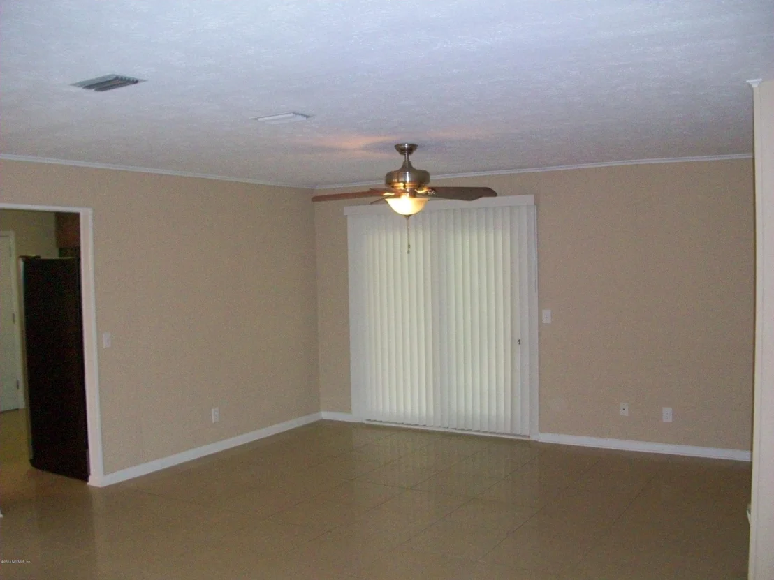 Photo of 1262 ARBOR Circle