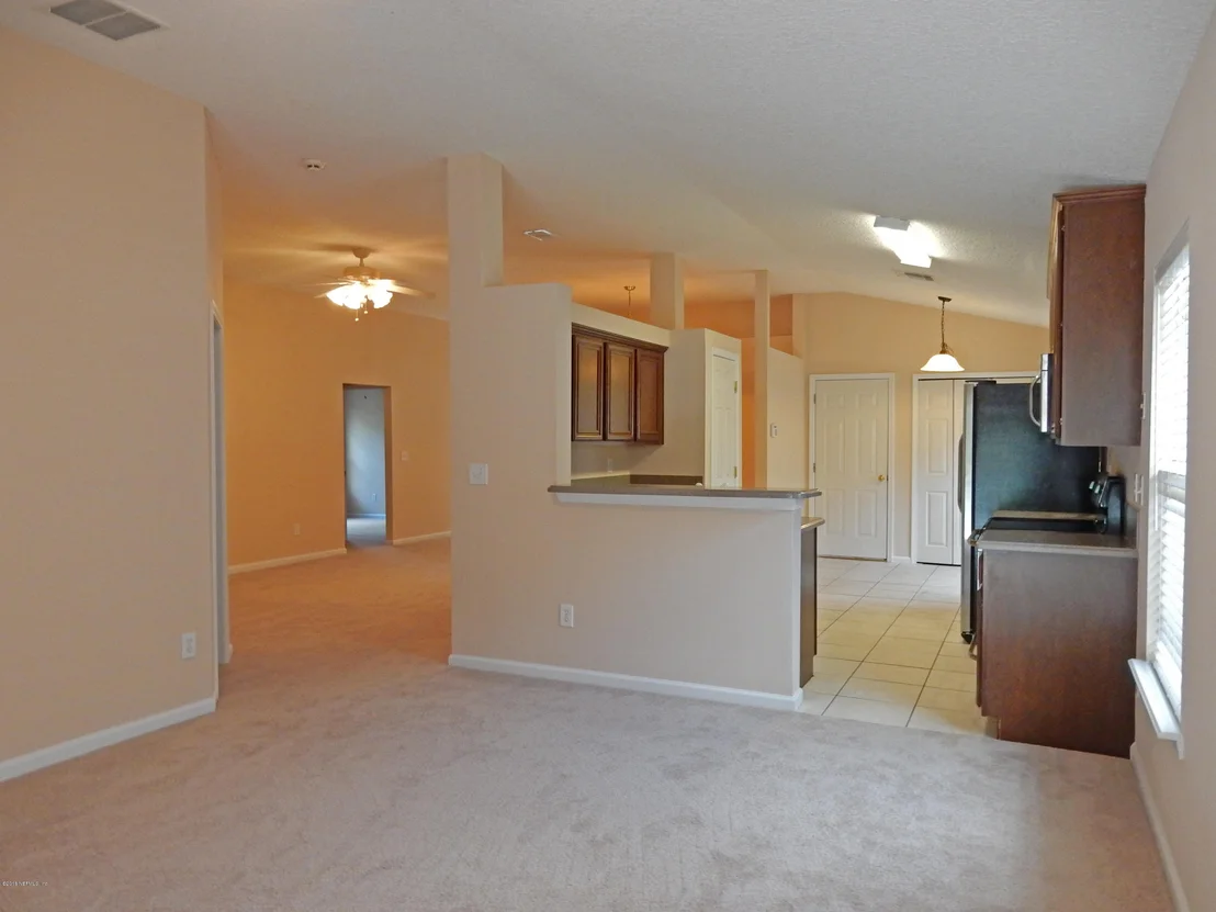 Photo of 968 N LILAC Loop