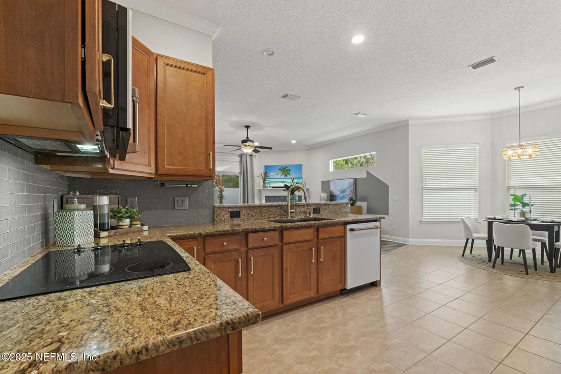 Photo of 1640 SUMMERDOWN Way